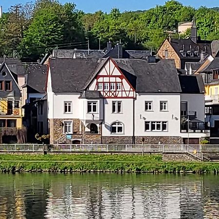 Mosel-Landhaus Am Moselufer B&B Briedern Екстериор снимка