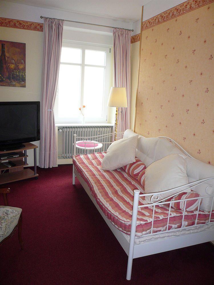Mosel-Landhaus Am Moselufer B&B Briedern Екстериор снимка