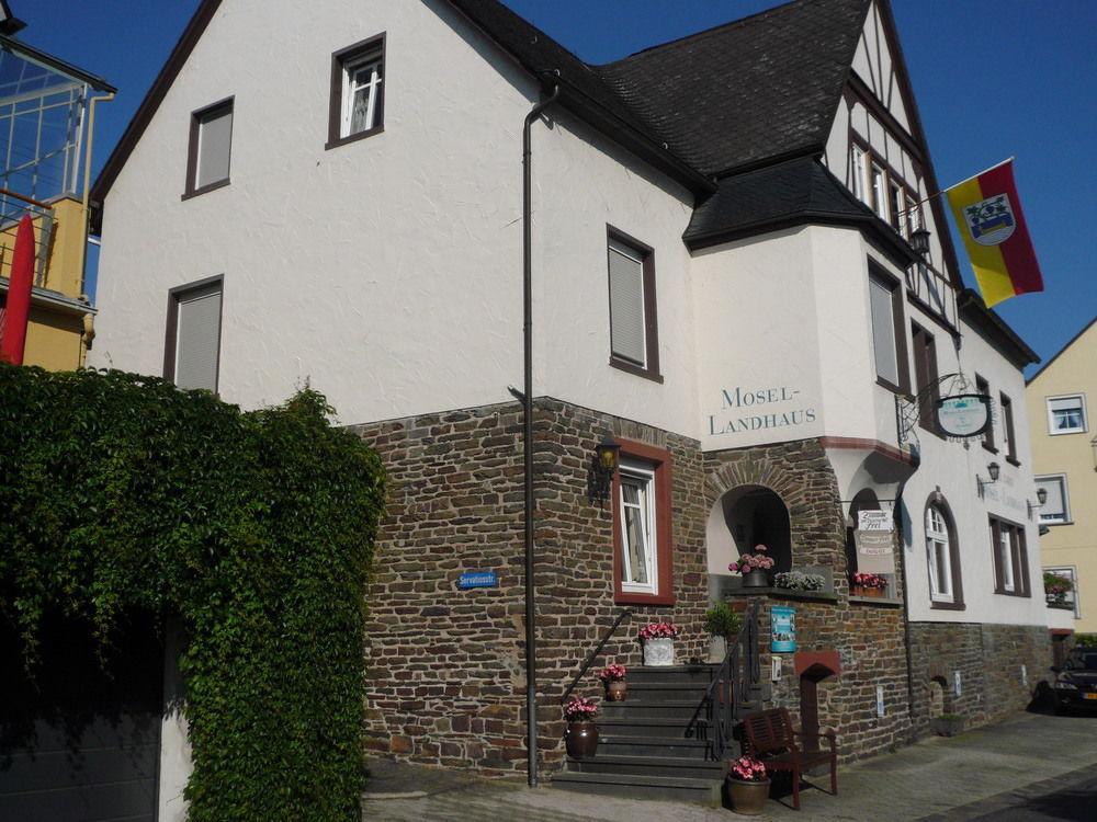 Mosel-Landhaus Am Moselufer B&B Briedern Екстериор снимка